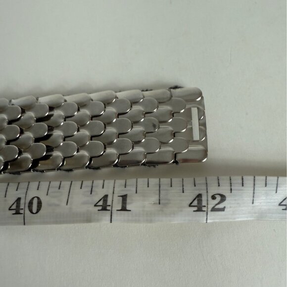 Retro Mermaid Scale Stretch Belt Size L to XL Silver Floral Buckle VTG 80s Cinch - Picture 8 of 13